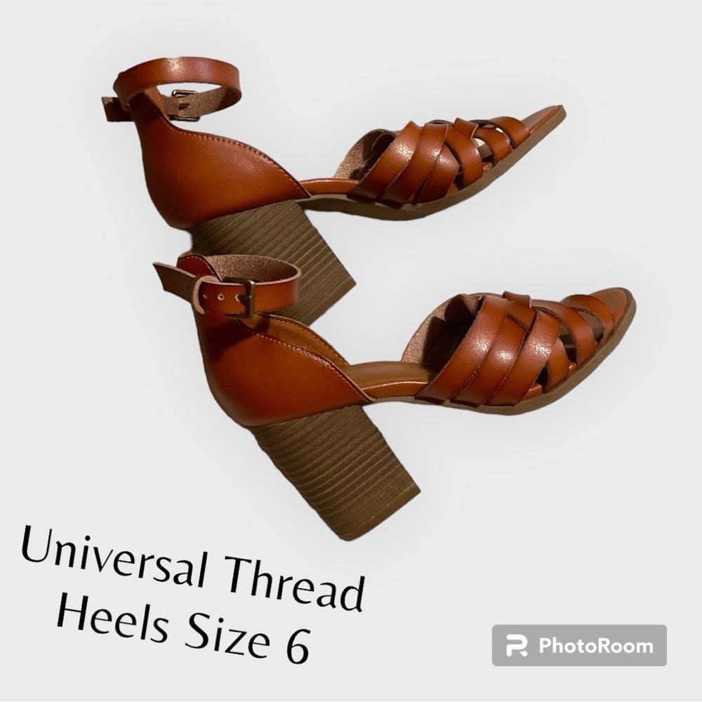 'Madewell like brown leather heels